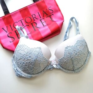 EUC Victoria's Secret Bra Dream Angel's Push Up Blue White Lace, 34C